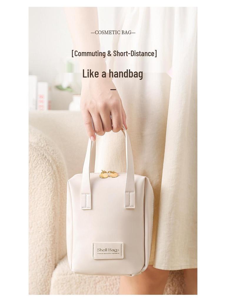 Портативная косметичка большого объема для макияжа и туалетных принадлежностей