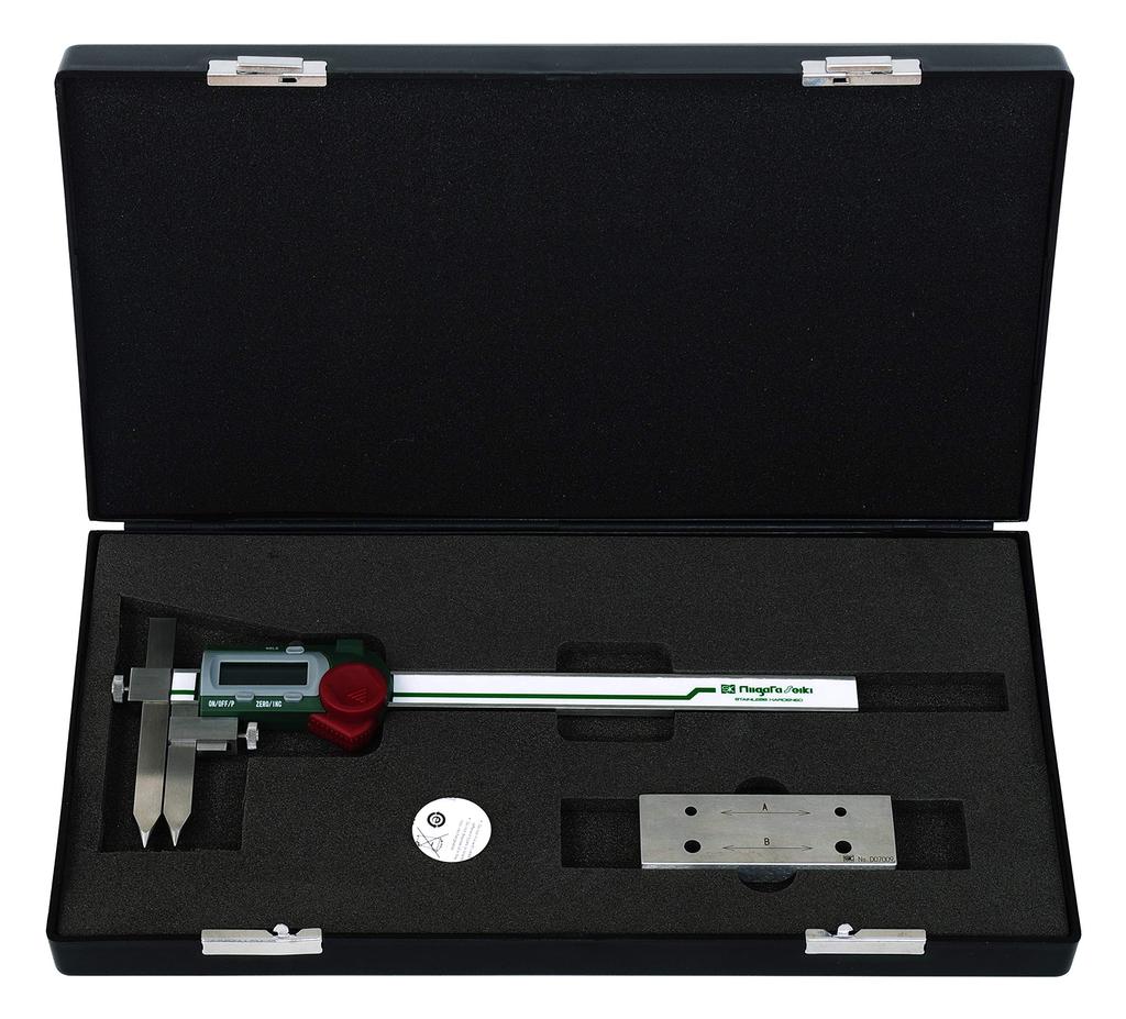 Цифровой штангенциркуль Niigata Seiki SK для межцентрового расстояния (расстояние между центрами) 150мм GDCP-150A2