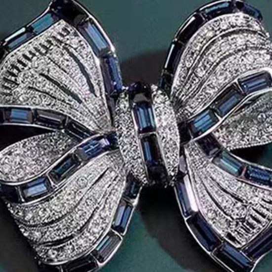 Women Brooch Bow Shape Rhinestone Anti-slip Wear-resistant Suit Coat Collar Hat Scarf Decoration Clothes Pin Prom Party Garment Jewelry