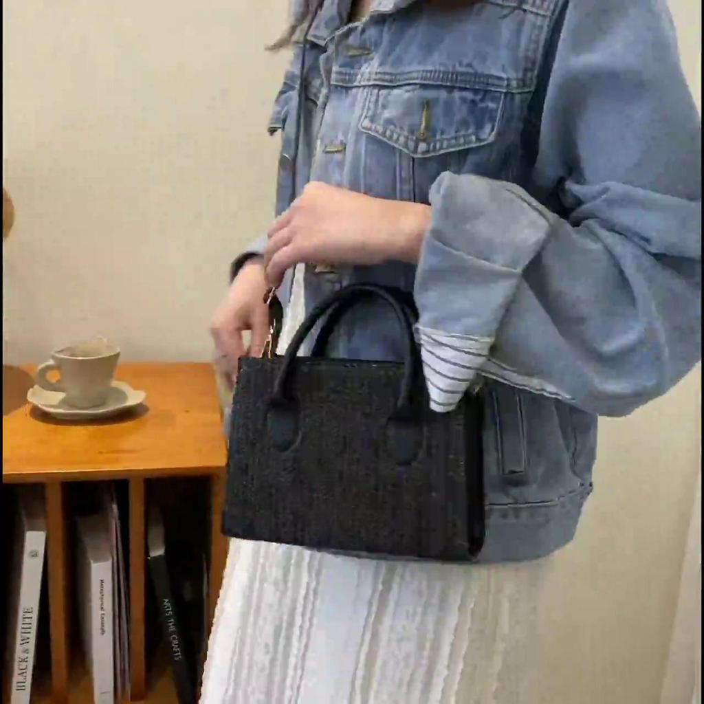 Летняя плетеная из соломы маленькая сумка через плечо для женщин, дорожная, ручной работы, квадратная, простой дизайн, ротанговая пляжная сумка KTY