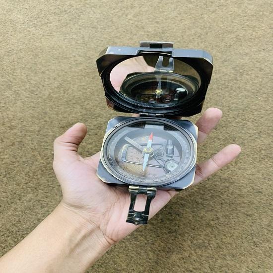 Kelvin Hughes 1917 Brunton Compass Твердый латунный компас Морской зеркальный компас Морской корабль Винтажный компас