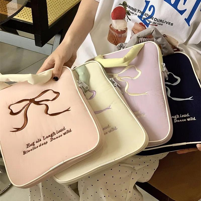 Cute Embroidered Bow Laptop Sleeve Handbags For Macbook Air Pro 11 13 14 15.6 Inch Cover For Ipad Pro 11 12.9 2024 Tablet Pouch