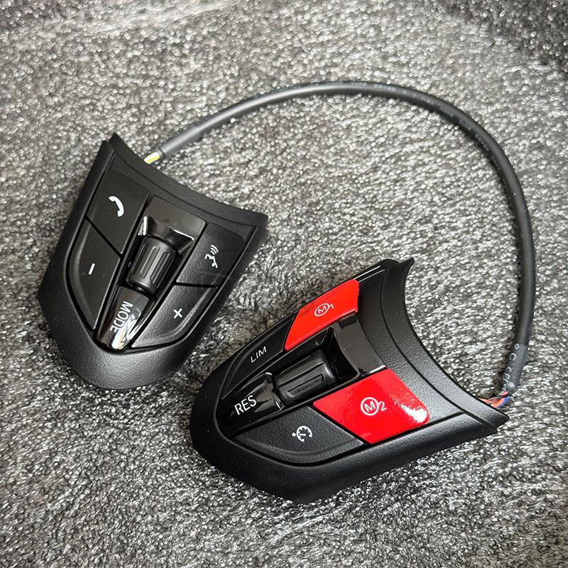 Suitable for BMW M Sport D-type steering wheel black buttons F40 M135i F87 M2 F80 M3 F82 M4 X3 M X4 M F85 X5 red and bluebuttons