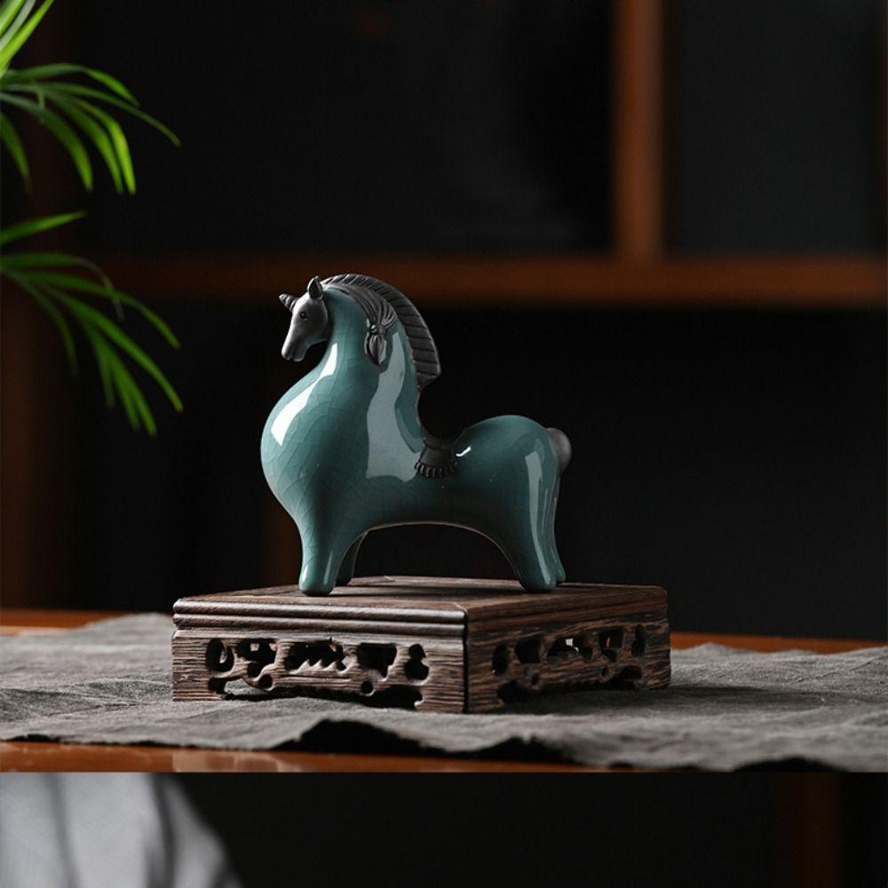 Керамическая скульптура животного Современные миниатюры Фигурка Ремесла Статуэтка лошади Винный шкаф
