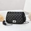 Women's Bag Rhombus Small Square Bag, Shoulder Bag, Underarm Bag, Simple and Fashionable Women's Bag Chain.