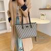 2025 Winter New Large-capacity Letter Print Light Luxury Bag for Commuting To Work One-shoulder Hand-held Retro Tote Bag