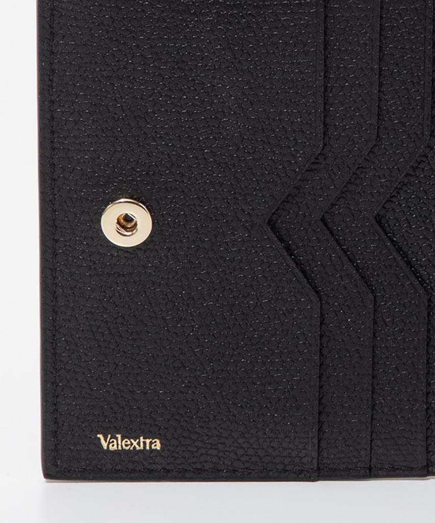 Bifold Wallet 0006028LOCPS99 PORTAFOGLIO 3 CC CON BOTTONE NERO [Valextra] Women's [Item]