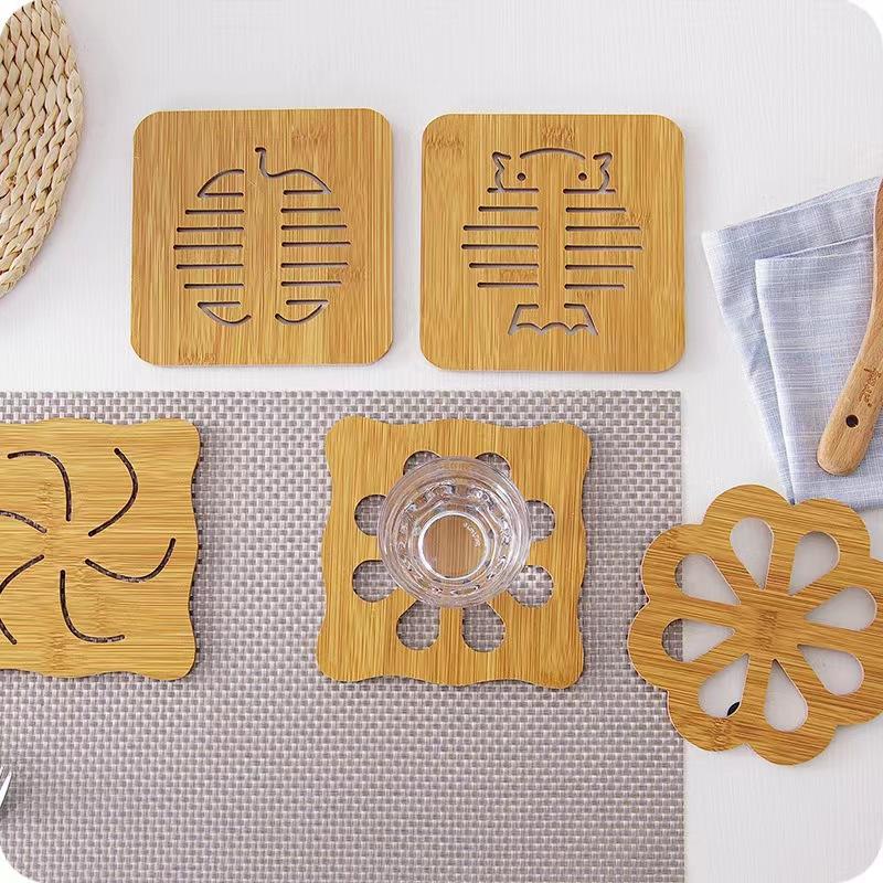 Creative Wooden Dining Table Insulation Mat, Water Cup Mat, Cartoon Dining Table Anti Slip Mat, Cute Creative Dining Table Insulation Mat