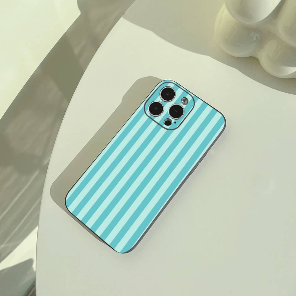 Простой Чехол-Бампер в Полоску для iPhone 17,16,15,14,13,12,11 Pro Max,16Plus,XS Мягкий Черный