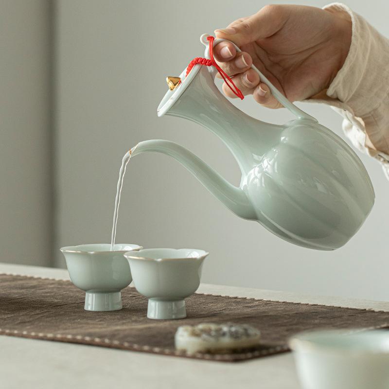 Vintage Chinese Wine Warmer Ceramic Wine Set for Home Liquor Serving