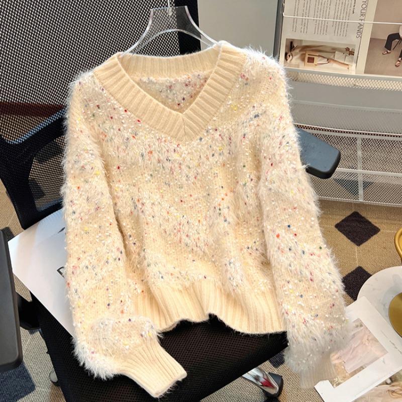 Уютный и шикарный свитер с V-образным вырезом в цветной горошек, идеальный для весны