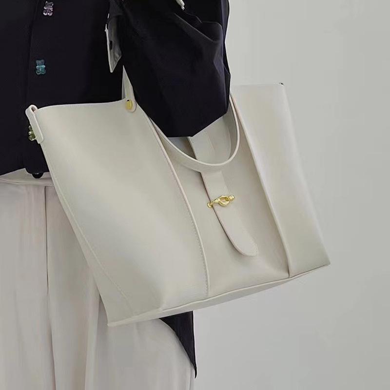 Retro Tote Bag, Women's Large-capacity, High-end Commuter Single-shoulder Leather Underarm Bag