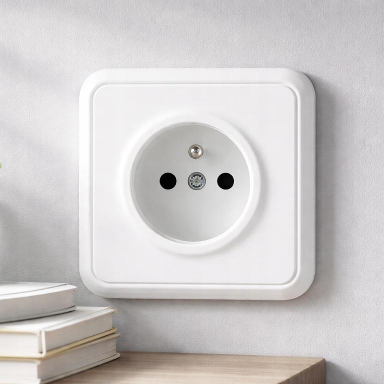 Single Flush-Mounted Wall Socket with Grounding, 1-Piece