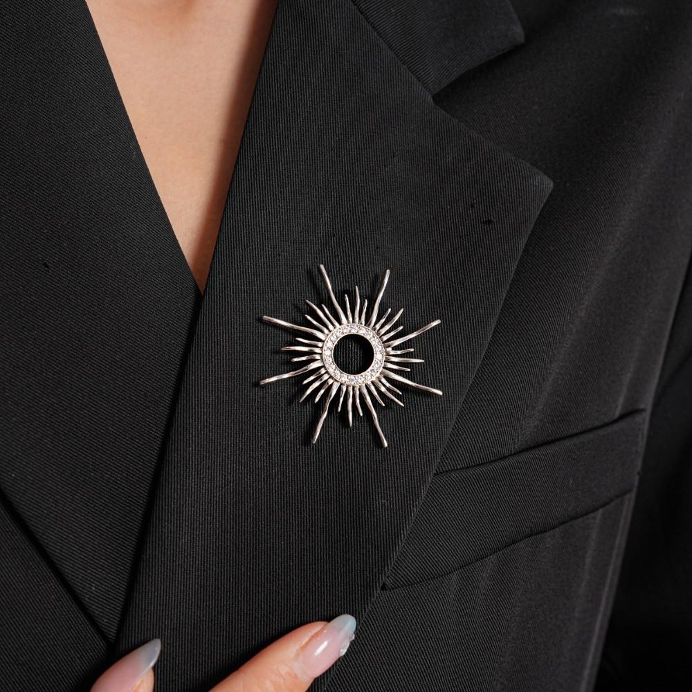 Corsage Ornament Long Hollow Sun Pin Banquet Metal Glossy Brooch Zircon Sun Brooch  Western Clothes