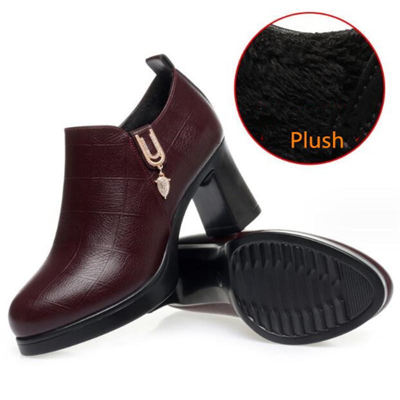 Модные черные туфли-лодочки на высоком каблуке с мехом 2024 женские осенне-зимние туфли на толстой платформе для офиса, для модели, для мамы