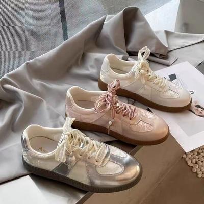 2025 весна и осень новые кружевные дышащие сетчатые спортивные туфли женские моральные тренировочные универсальные на плоской подошве спортивные и повседневные борцовки супермягкие