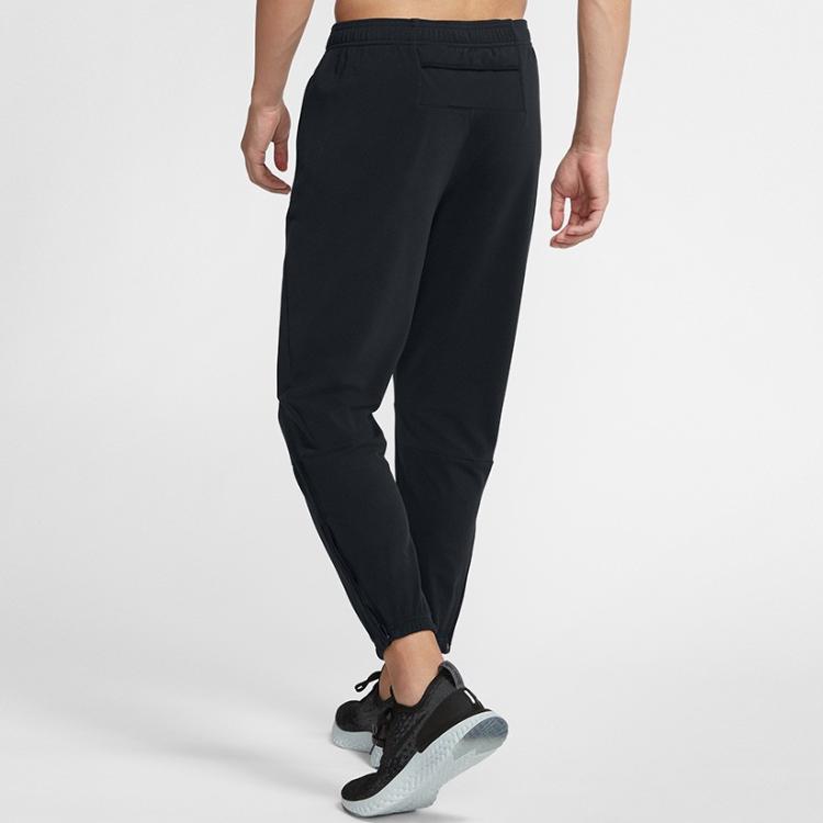 Nike Флисовые спортивные штаны Therma-FIT Essential Черный BV5074-010
