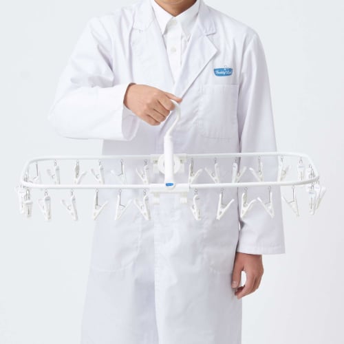 Freddy Leck 32-Piece Square Hanger, White | Stylish Stainless Steel Laundry Hanger, Drying Rack