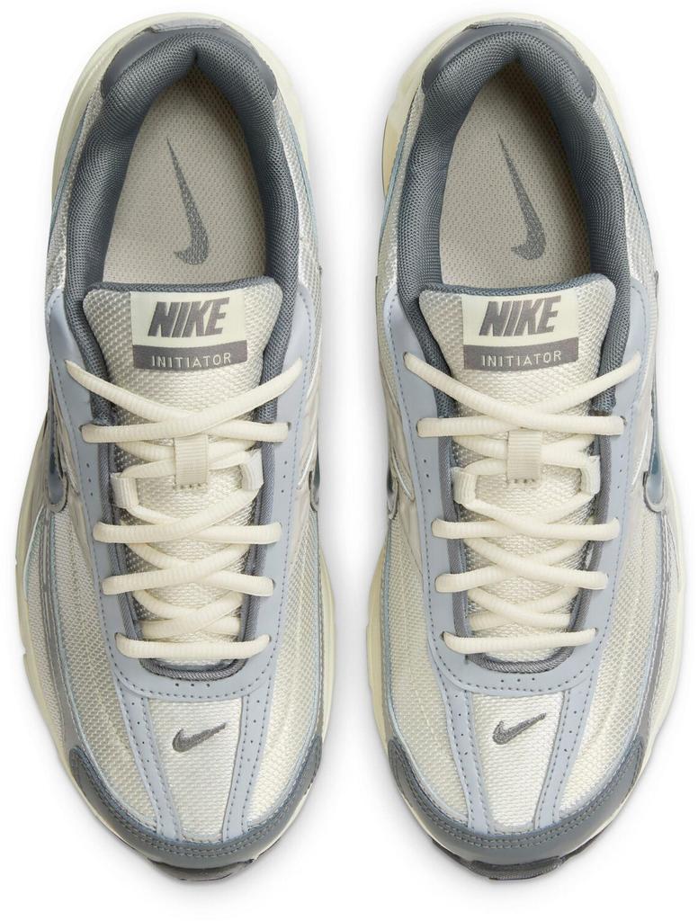 Кроссовки Nike Initiator светлая кость/кокосовое молоко/металлическое серебро/дымчато-серый