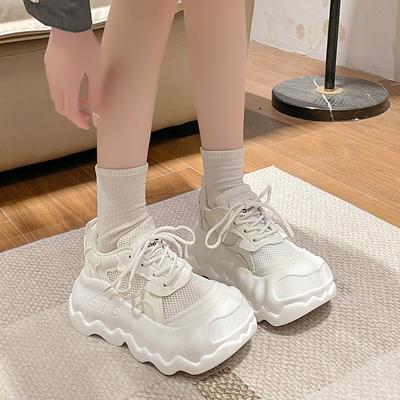 Женская обувь – Кроссовки