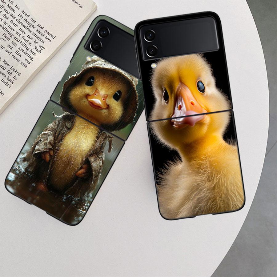 Yellow Duck Phone Case For Samsung Z Flip 7 6 5G Galaxy Z Flip 5 4 3 Black Hard Cell Cover Luxury PC Shell Coque