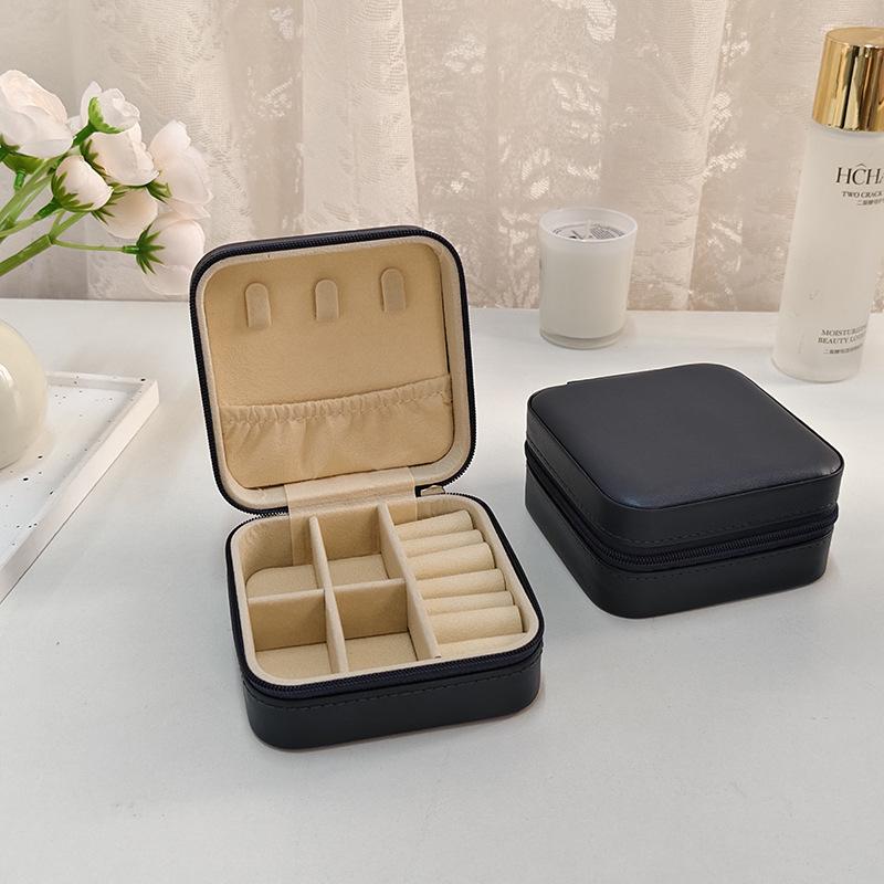 Компактный дорожный футляр для ювелирных изделий: Мини-хранилище для серег, ожерелий, колец