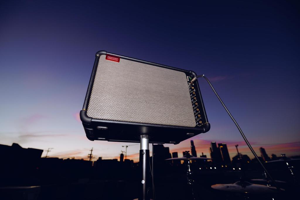 Positive Grid Spark LIVE Guitar Amplifier 150W Bluetooth Microphone Compatible Effects Mixer Equipped with dedicated app for live performances