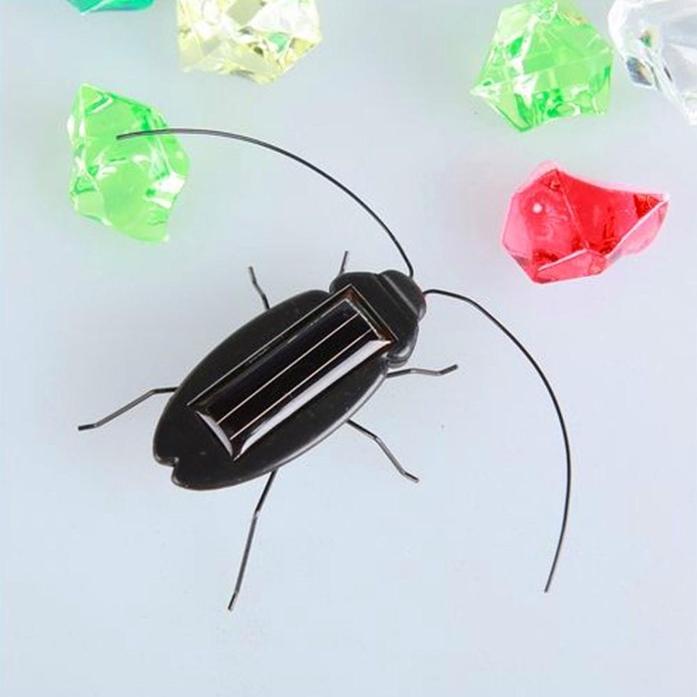 Simulation Solar Cockroach Mini Animal Scary Models Halloween Gift Solar Insect Kids