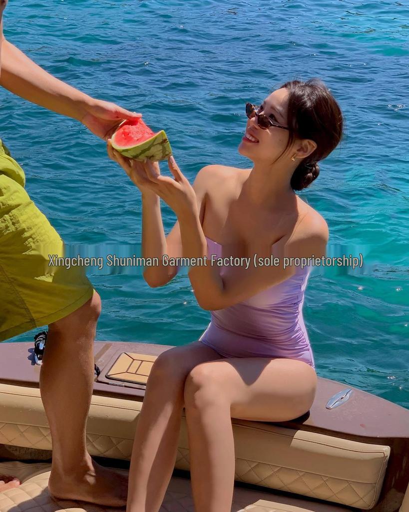 Вдохновленный корейским стилем однотонный комплект бикини и накидка: Шикарный, Стройнящий и Стильный Купальник для Женщин