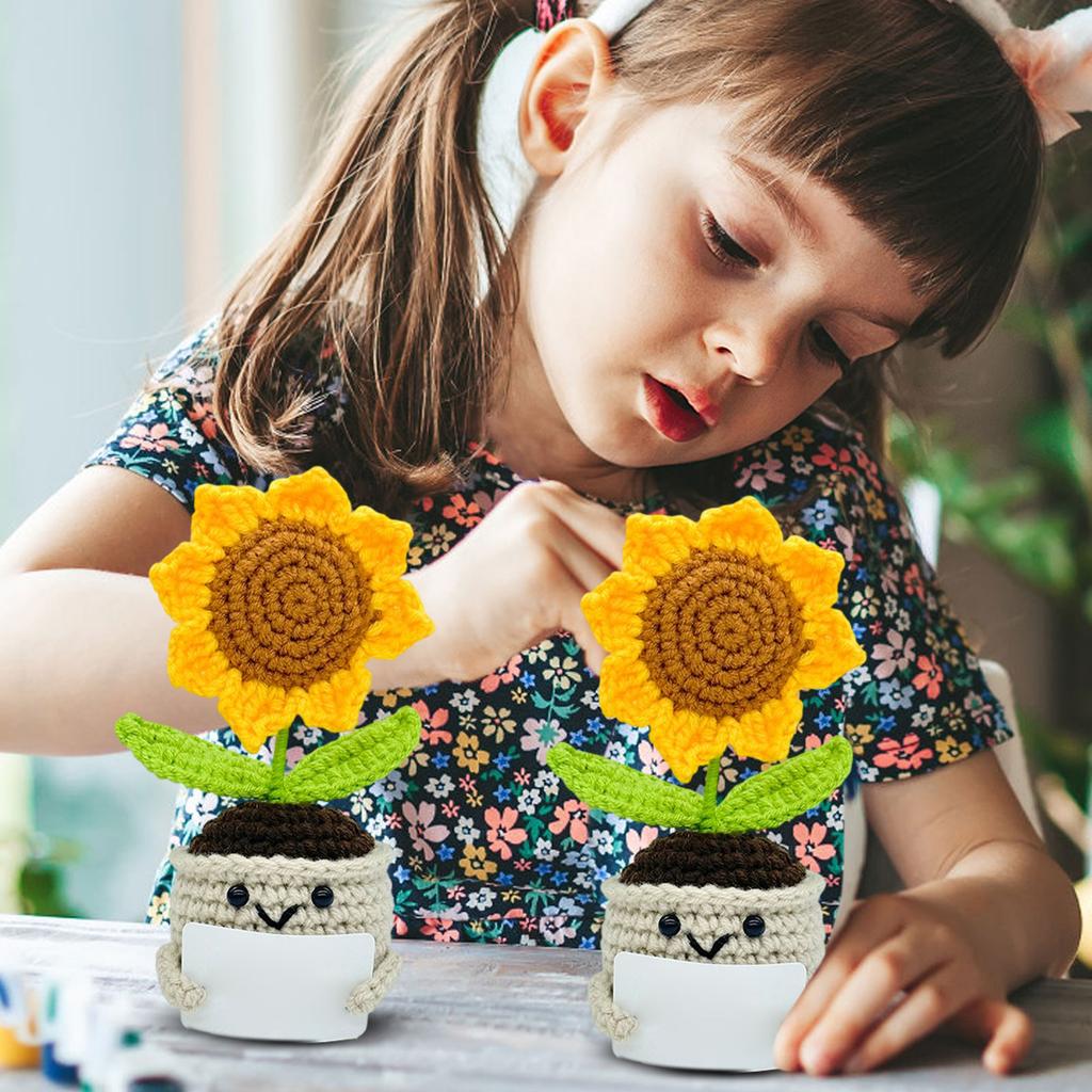 Positive Energy Potted Wool Hand-knitted Sunflower Emotional And Motivational Card Ornament