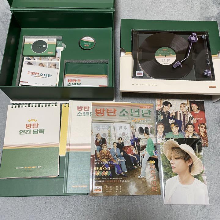 [USED] BTS 2021 SEASON'S GREETINGS V