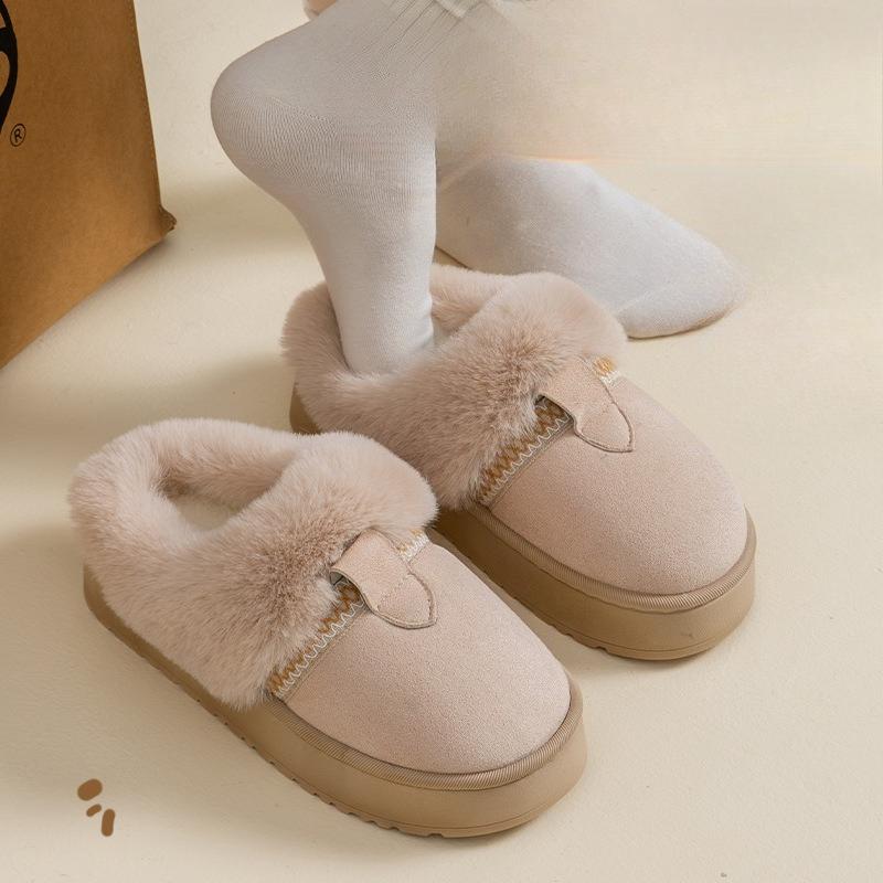 Новые утолщенные теплые хлопковые тапочки — это повседневная и универсальная уличная женская обувь.