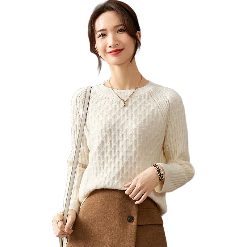 Women's Relaxed Fit Round Neck Winter Sweater