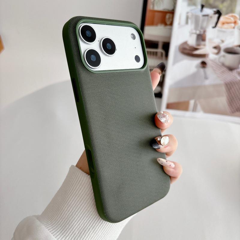 Магнитный чехол из технологичной ткани для iPhone 17 Pro Max: Усовершенствованный чехол с защитой от падений