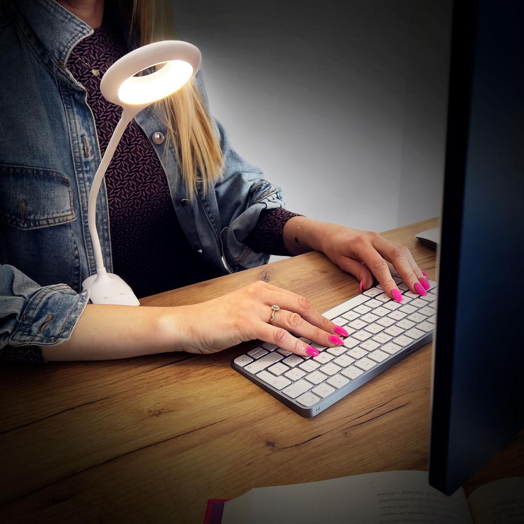 Wireless LED Reading Lamp with Clip and Micro USB Cable, Black – Hurtel Brand