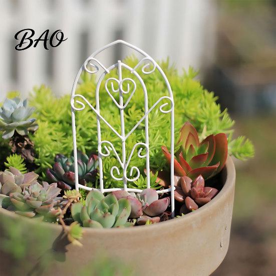 Small Decorative Wire Fence Fence, Mini Metal Ornamental Fencing for Pot Planters Bonsai, Exquisitely Crafted Garden Art Border Edging Barrier,