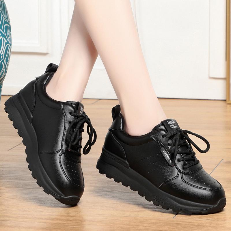 Fashion Spring Autumn Casual Soft Sole Lace-Up Small White Shoes All Match Sports Shoes Light Ladies Casual Board Shoes Mother Shoes