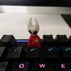 Набор кейкапов из ПВХ Hollow Knight с дизайном Пчелы и Рыцаря для геймеров