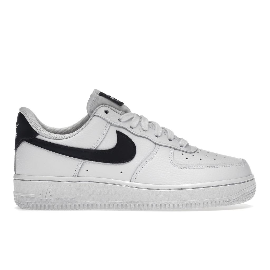 Nike Air Force 1 07 Белые черные женские кроссовки DD8959-103