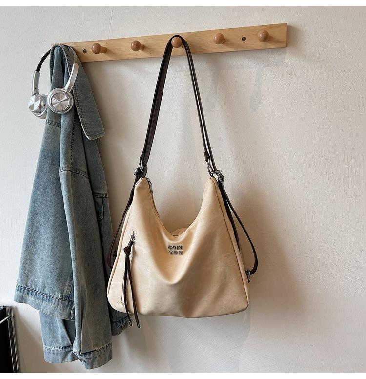 Retro backpack 2026 bag women's new shoulder fashion commuter tote messenger bag casual large capacity