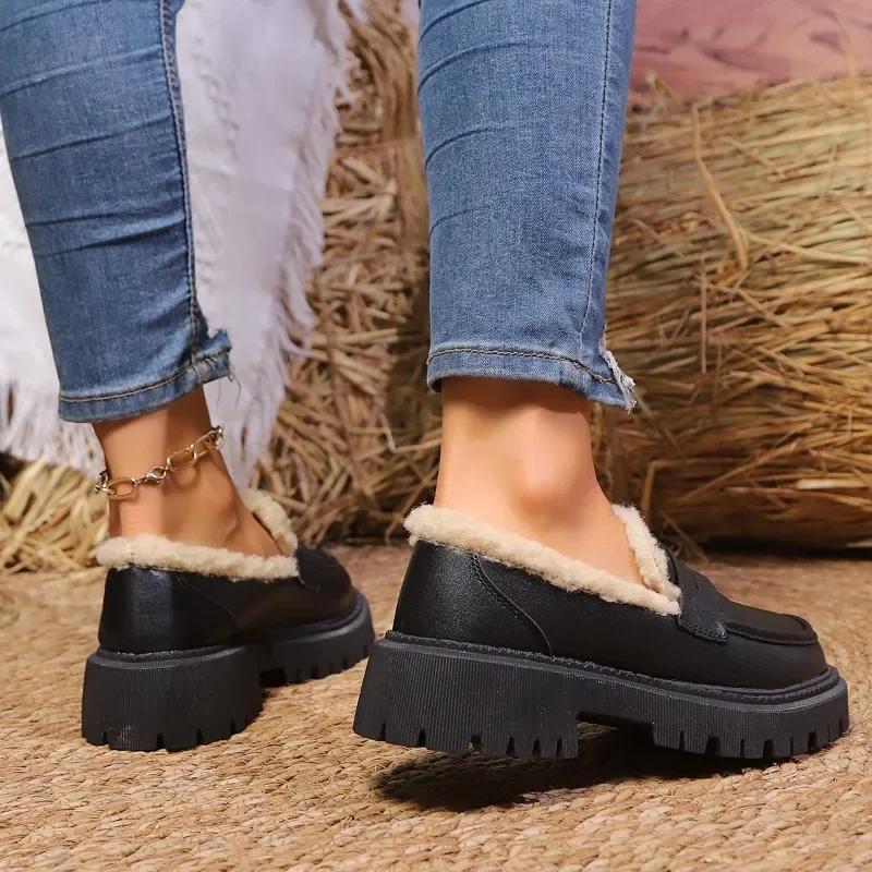 Thick Sole Small Leather Shoes for Women British Style Black Soft Single Winter New Plush Shoes for Women Platform Shoes