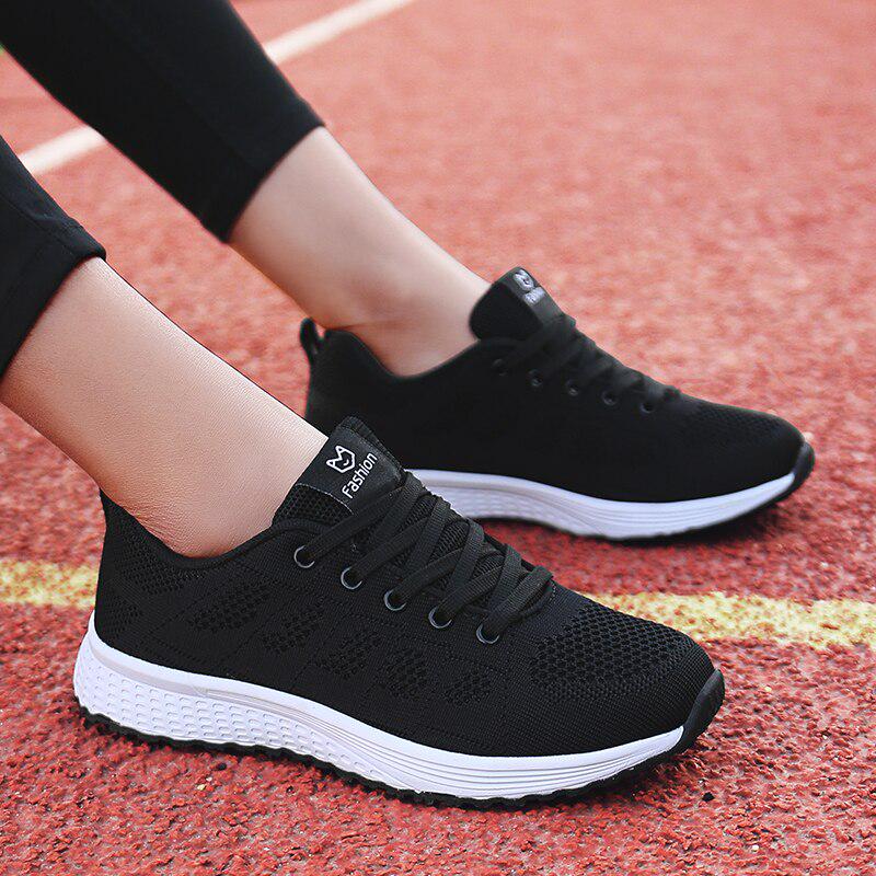Женская повседневная обувь, модные дышащие сетчатые туфли на шнуровке на плоской подошве, кроссовки, женская теннисная обувь