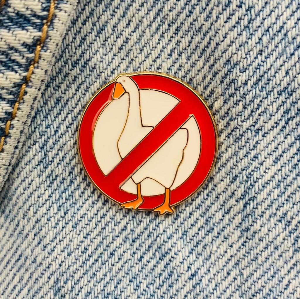 Новая эмалированная булавка «Гусь», забавные гуси, металлический соединитель, подарок на день рождения, 1 шт.