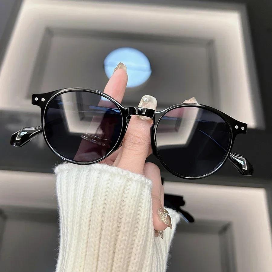 Retro Square Fashion Sunglasses Women Men Vintage Style Casual Trendy Small Female Male