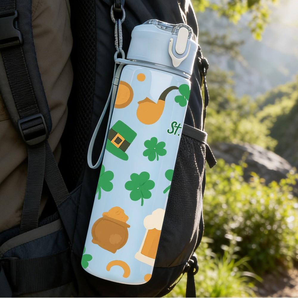 1PC Clover Beer Mug Saint Patrick Print 750ml Color Plastic Sports Water Bottle Leakproof Flip Straw Lid Suitable for Sports Office Home Use