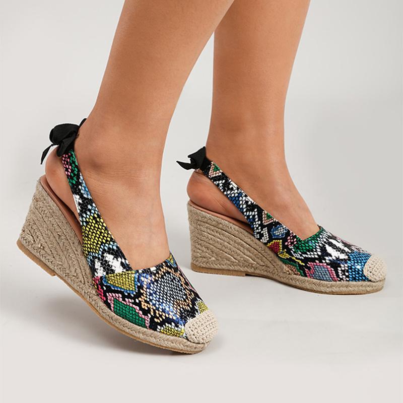 Женские босоножки на танкетке, слипоны с закрытым носком на платформе, эспадрильи, женские летние туфли с соломенной подошвой, повседневные женские туфли