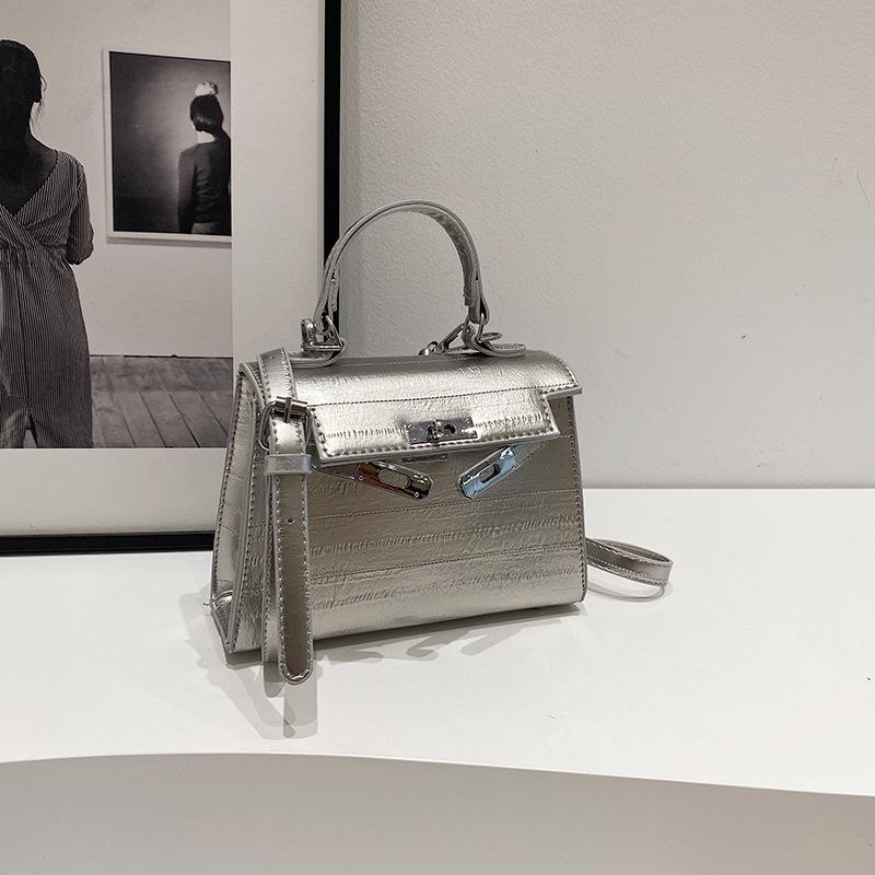 Маленькая сумка женская сумка лето универсальная новая трендовая модная сумка-мессенджер великолепная глянцевая портативная маленькая квадратная сумка