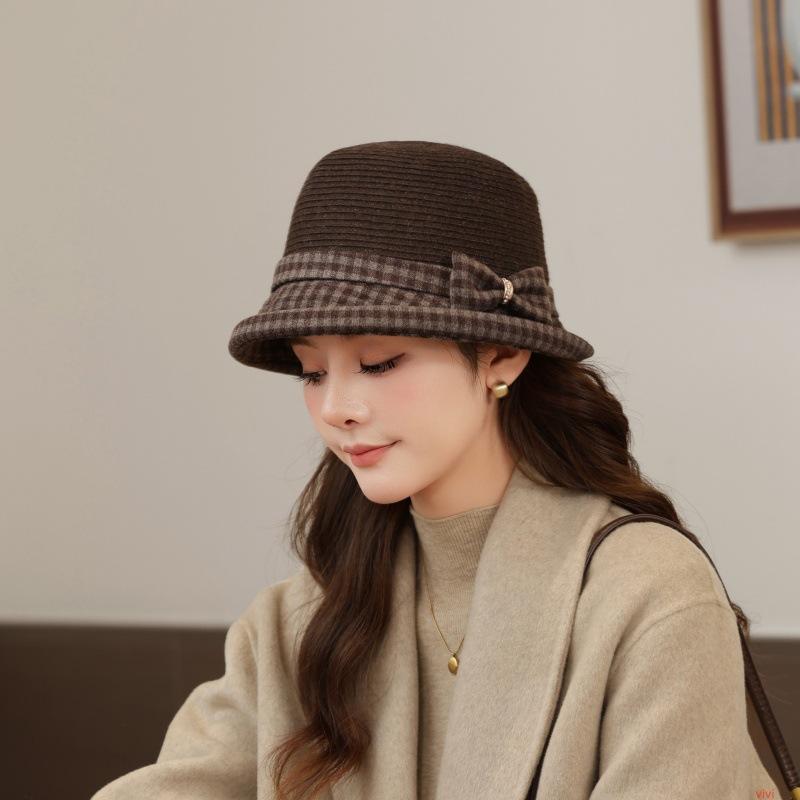 Women's knitted wool crimped basin hat, warm in autumn and winter, middle-aged and elderly small flower top hat, plaid mother bucket hat