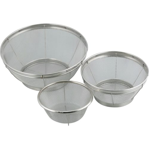 Wahei Freiz Kachikore 3-Piece Stainless Steel Strainer Set (14, 18, and 24cm) KR-8273