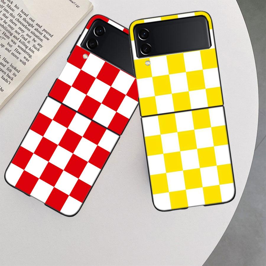 Retro Classic Chess Board Grid Phone Case For Samsung Z Flip 7 6 5G Galaxy Z Flip 5 4 3 Black Hard Cell Cover Luxury PC Shell C
